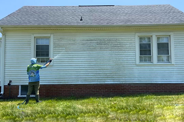 Siding Pressure Washing